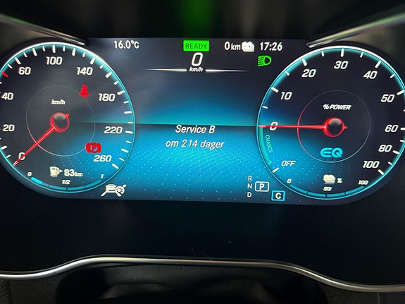 Mercedes-Benz GLC300 e 16 of 30