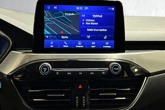 Smart klimakontroll på touchscreen gir optimal komfort under kjøring.