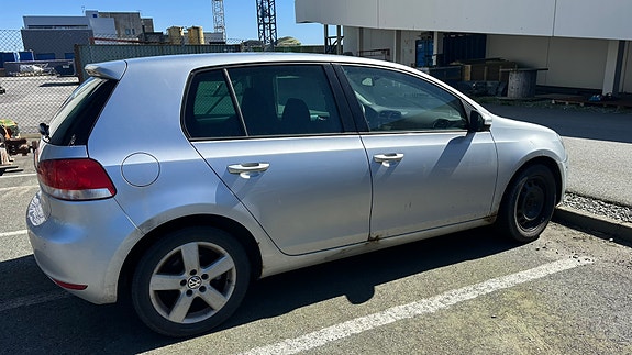 Volkswagen Golf VI 7 of 14