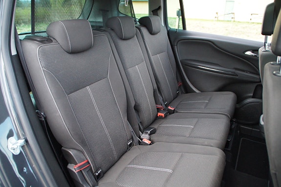 Opel Zafira Tourer 17 of 30