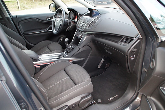 Opel Zafira Tourer 21 of 30