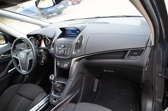 Opel Zafira Tourer 22 of 30