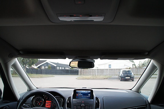 Opel Zafira Tourer 28 of 30