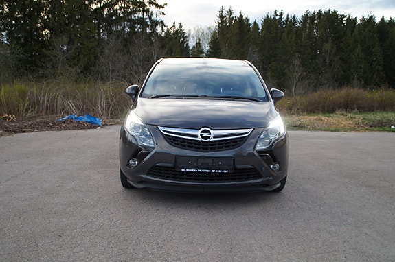 Opel Zafira Tourer 8 of 30