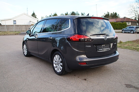 Opel Zafira Tourer 4 of 5