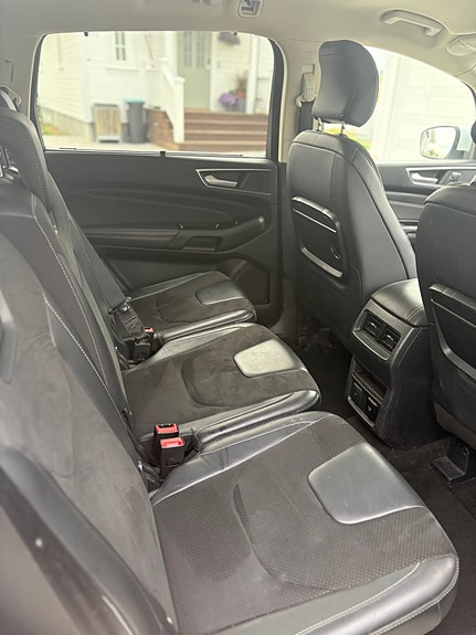 Ford S-MAX 12 of 19