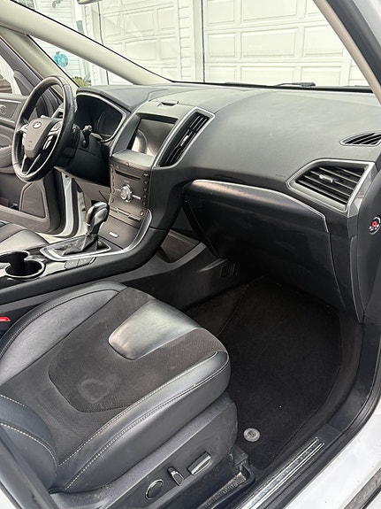 Ford S-MAX 9 of 19