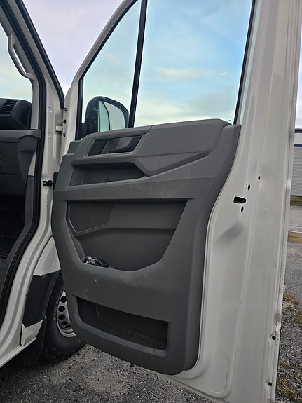 Volkswagen Crafter 17 of 30