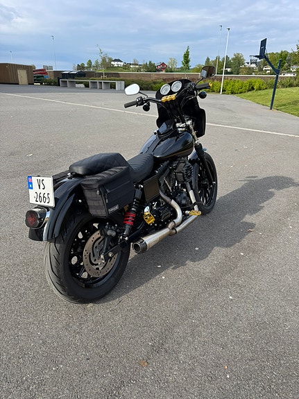 Harley-Davidson FXDL Dyna Low Rider 2 of 5