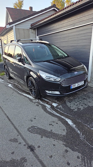 Ford Galaxy 3 of 5