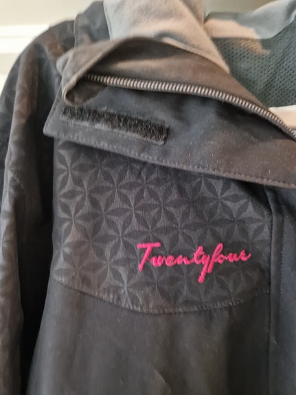 Product image 8 of 8