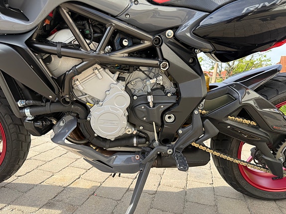 MV Agusta Rivale 800 5 of 5