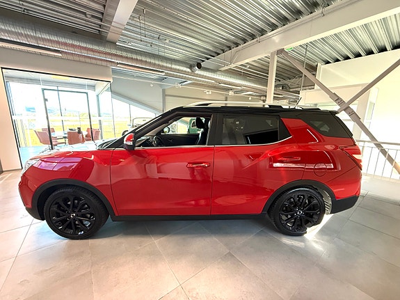 SsangYong XLV 3 of 15