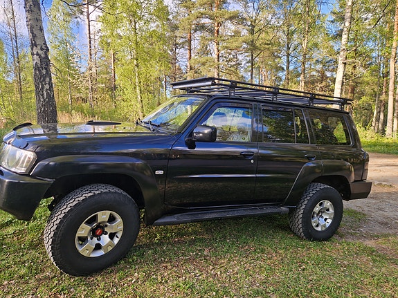 Nissan Patrol 9 of 30
