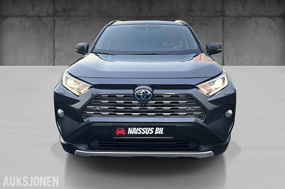 Toyota RAV4 2 of 30