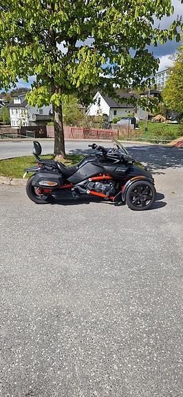 Can-Am Spyder F3-S 7 of 17