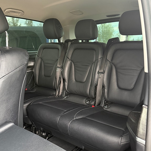 Mercedes-Benz V300 d 14 of 30
