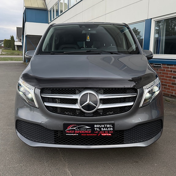 Mercedes-Benz V300 d 17 of 30