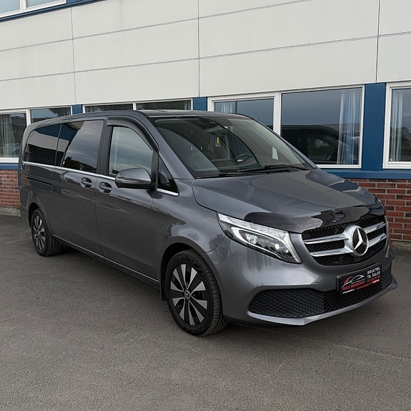 Mercedes-Benz V300 d 16 of 30