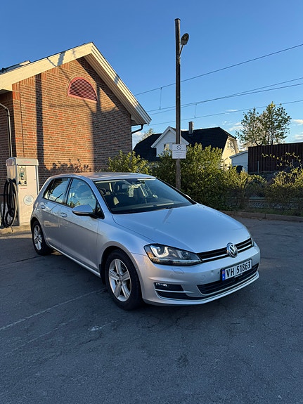 Volkswagen Golf VII 4 of 5
