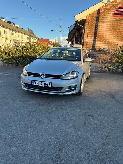 Volkswagen Golf VII 3 of 5