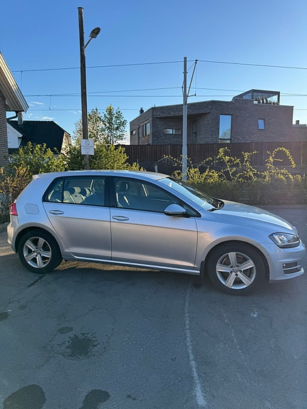 Volkswagen Golf VII 5 of 5