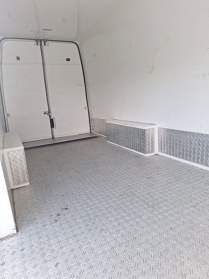 Ford Transit 11 of 12