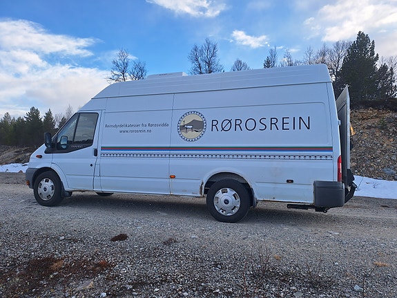 Ford Transit 2 of 12