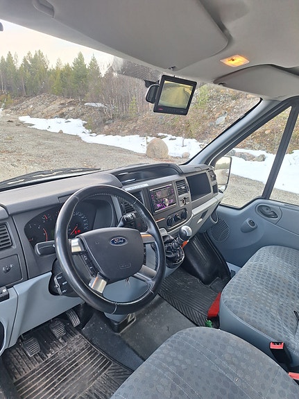 Ford Transit 8 of 12