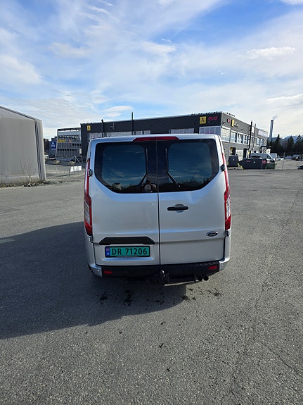 Ford Transit Custom 4 of 5