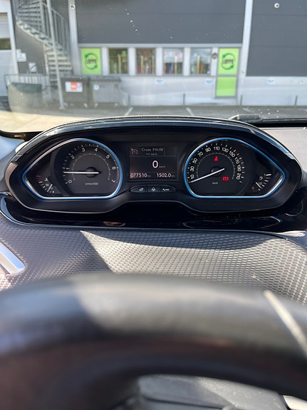 Peugeot 2008 12 of 16