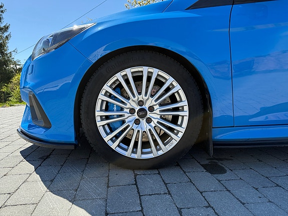 Ford Focus 9 of 25