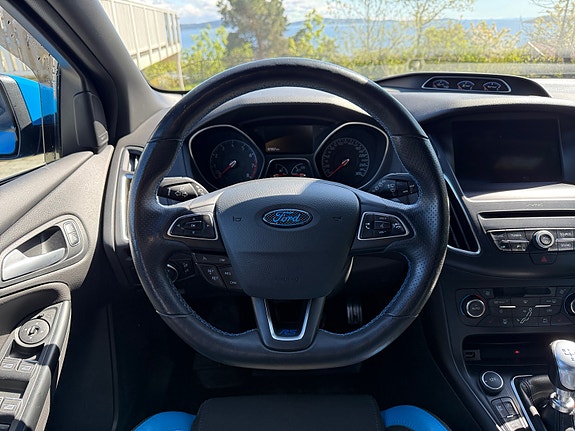 Ford Focus 13 of 25