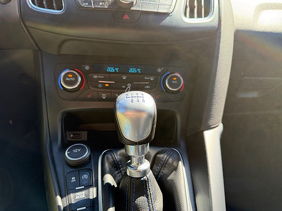 Ford Focus 15 of 25
