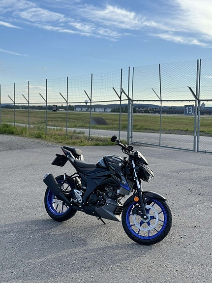 Suzuki GSX-S 125 2 of 5