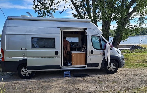 Dreamer Bybobil til leie | Romslig | Automat | 5 soveplasser | Under 6 meter | Familievennlig 3 of 12