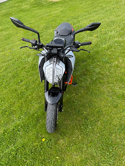 KTM 125 Duke 9 of 21
