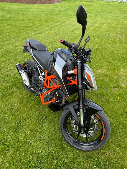 KTM 125 Duke 18 of 21