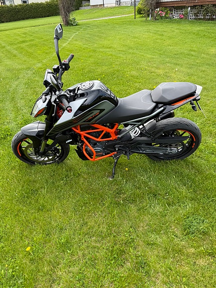 KTM 125 Duke 12 of 21