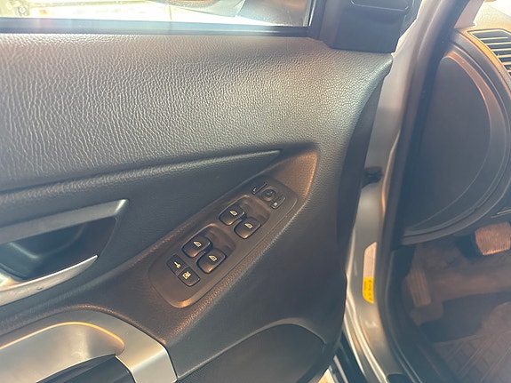 Volvo XC90 14 of 16