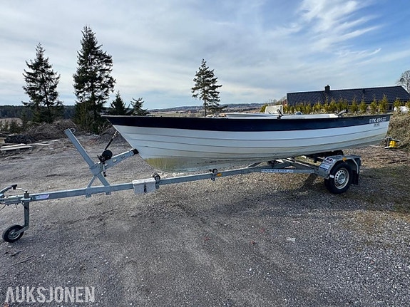 2000 Båt - Tk 495