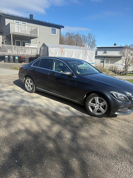 Mercedes-Benz C220 5 of 28