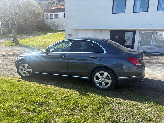 Mercedes-Benz C220 4 of 28