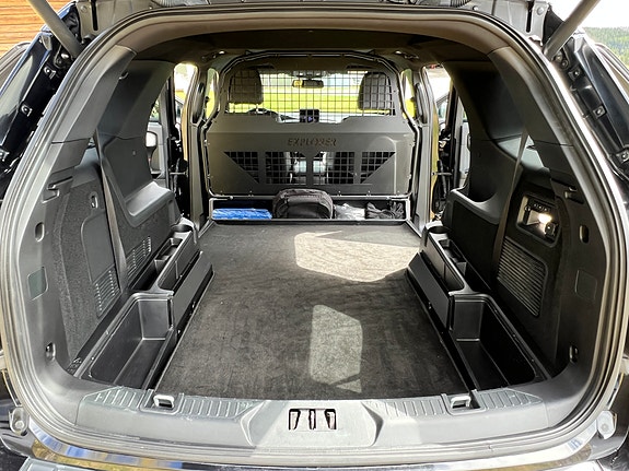 Ford Explorer 20 of 30