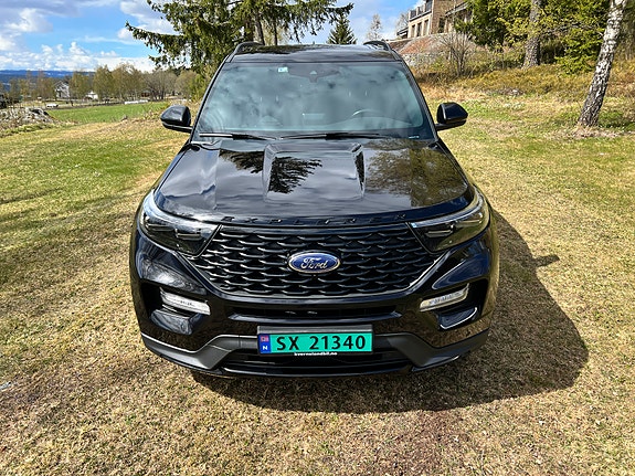 Ford Explorer 4 of 30