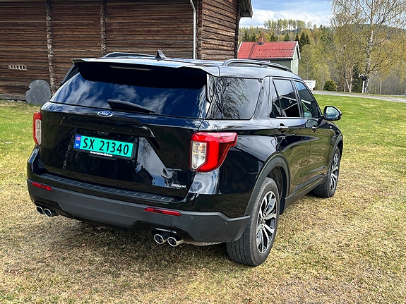 Ford Explorer 14 of 30