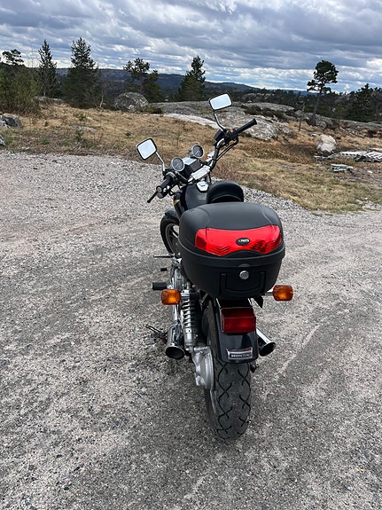 Honda VT 700 Shadow 4 of 5