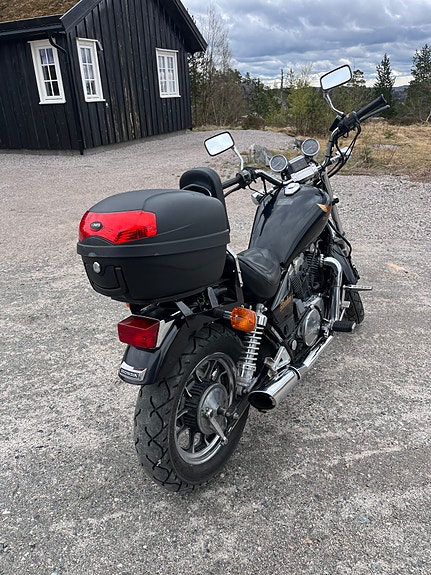 Honda VT 700 Shadow 6 of 7
