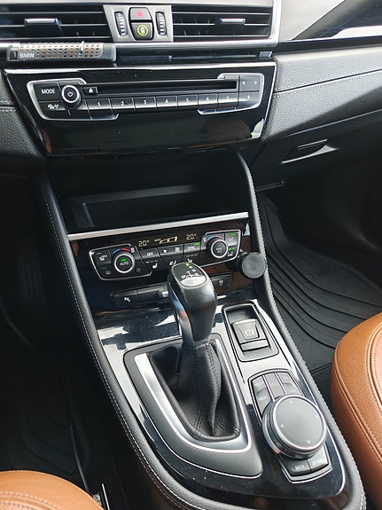 BMW 220d 22 of 26