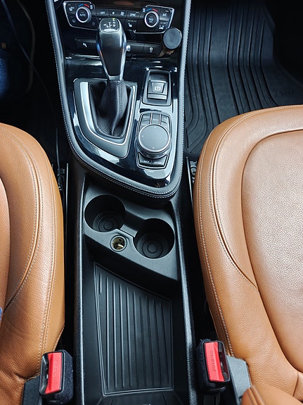 BMW 220d 19 of 26